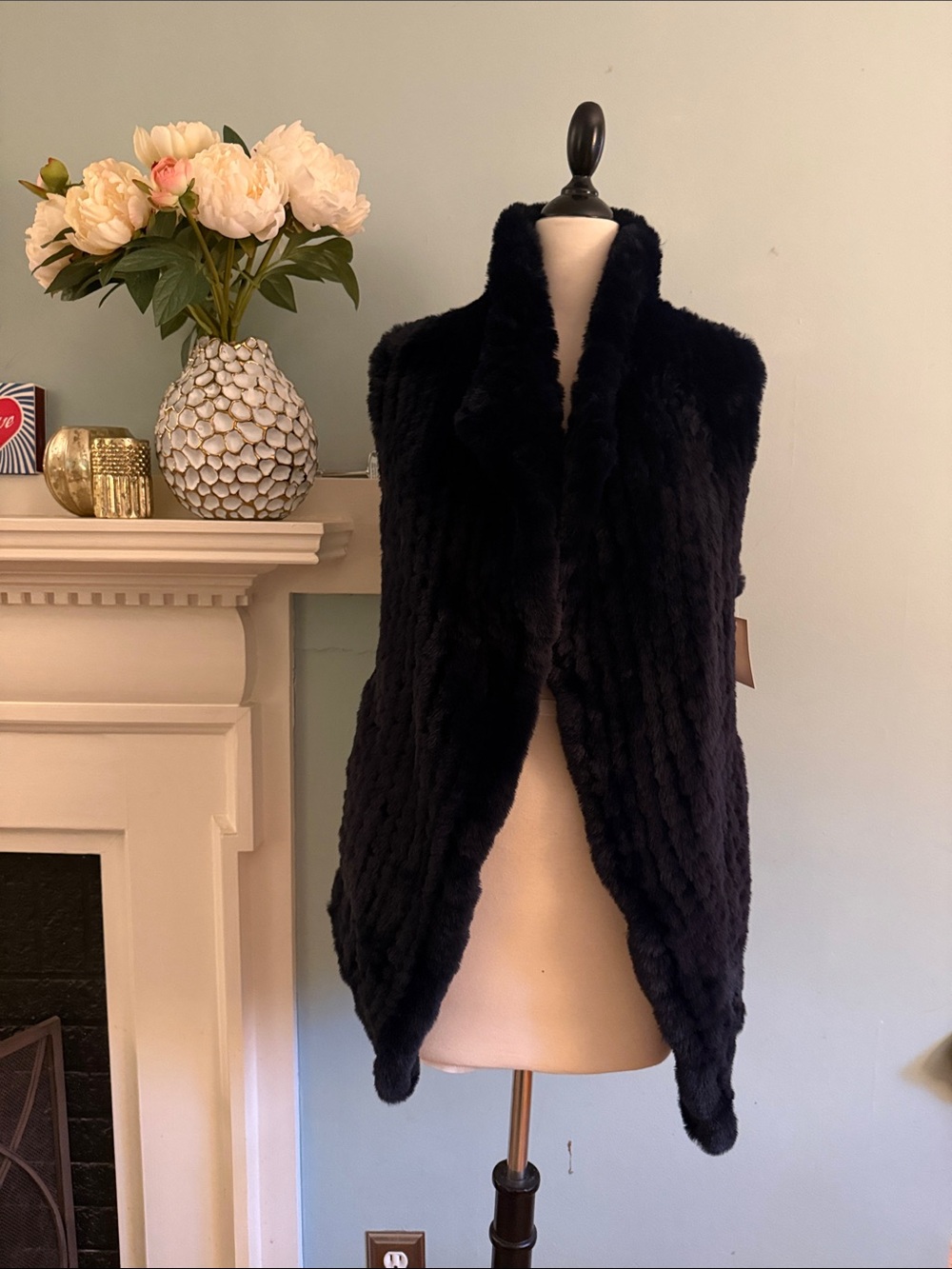 Dolce Cabo deep Navy Blue Faux Fur Open-Front Vest - XS - NWT